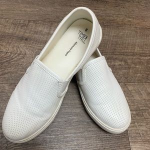 Time&Tru Size 8 White Shoes